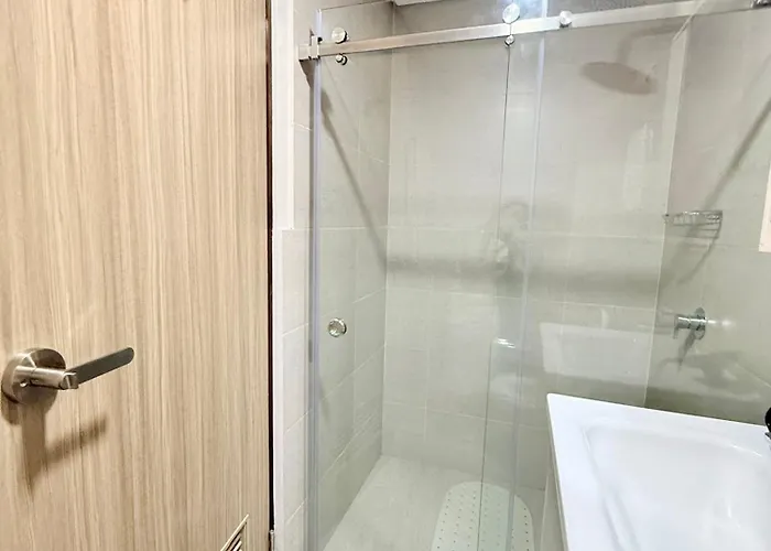 Modern Stylish & Cozy Unit
