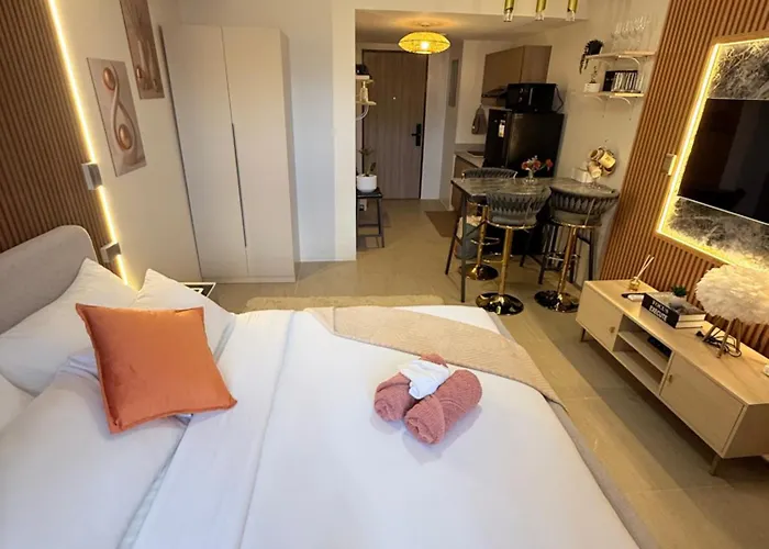 Hostel Modern Stylish & Cozy Unit